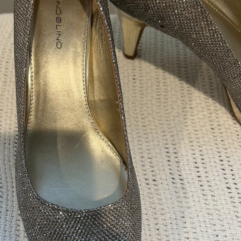 Shoes - Picture 4 of 4